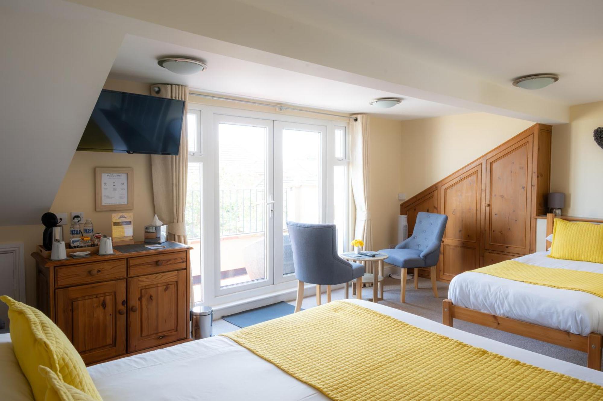 The Courtyard Guest House Great Yarmouth Exteriör bild