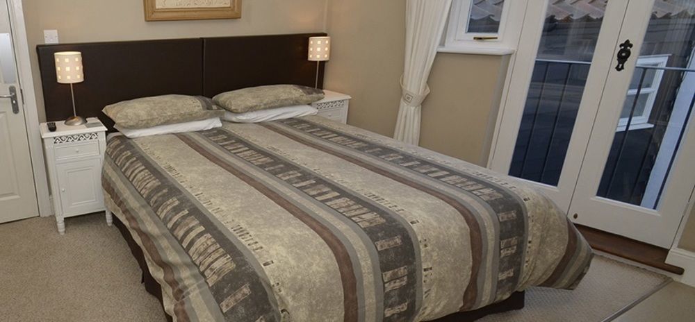 The Courtyard Guest House Great Yarmouth Exteriör bild